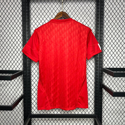 Liverpool 10/11 Heimtrikot