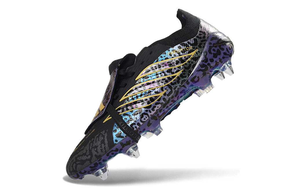 Predator Elite Tongue SG Football Boots | Retrokick