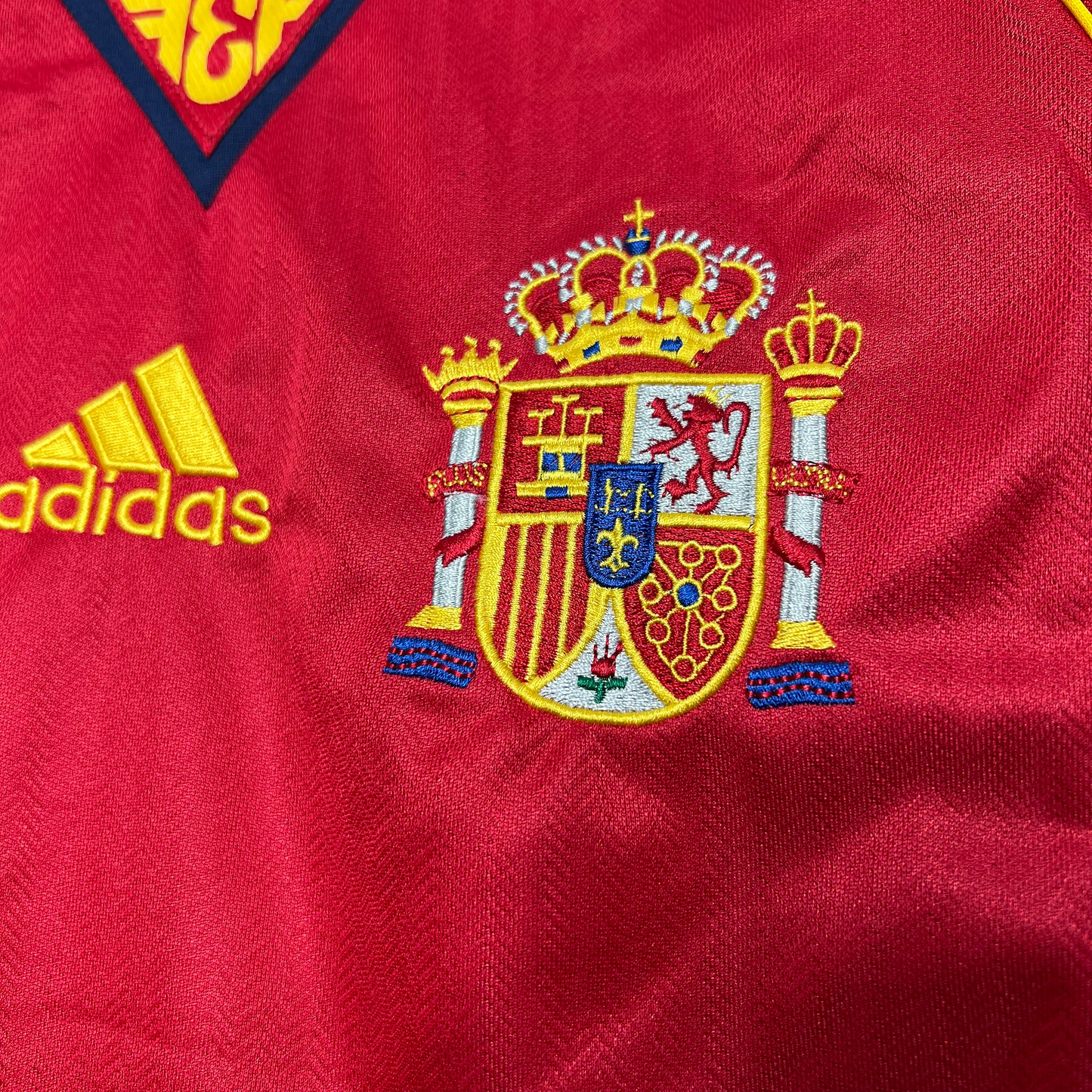 Spain 1998 Home Shirt Football Jersey | Retrokick